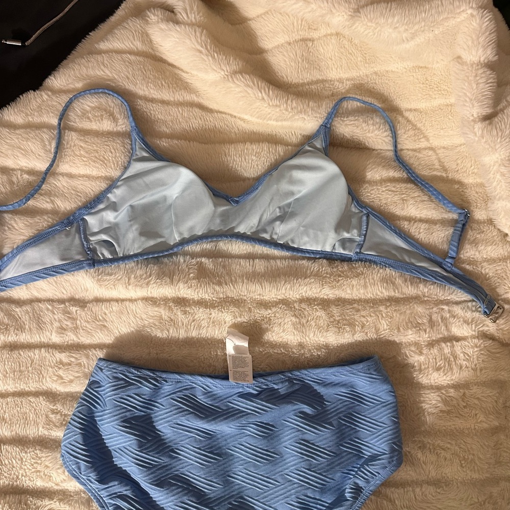 Cupshe Blue Textured Bikini Set - Picture 2 of 3